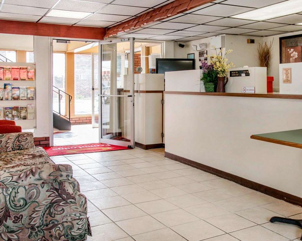 Econo Lodge Батъл Крийк Интериор снимка